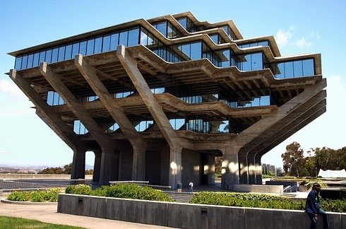 geisel-library-at-university-of-california-san-diego-california-2