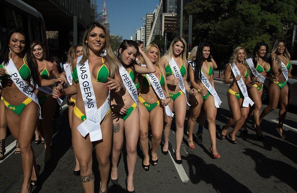 miss-bumbum-brazil-2015-2