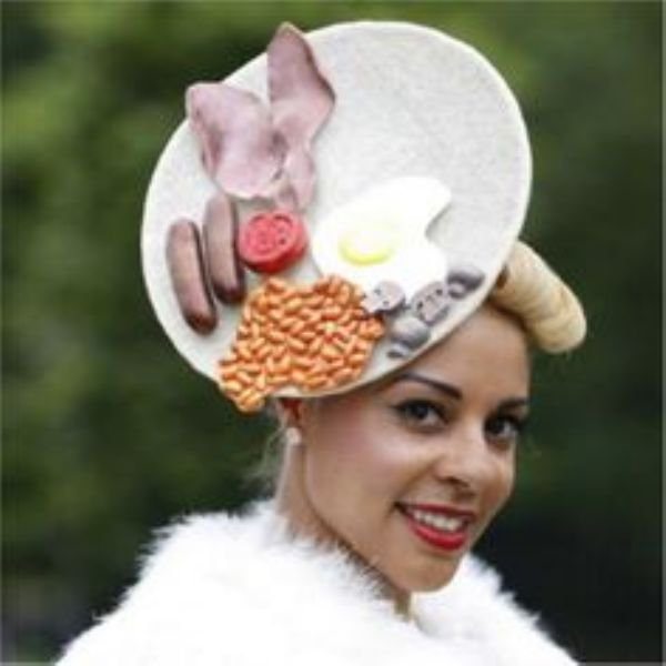 girl-stupid-hat-10