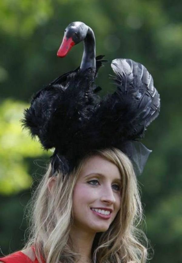 girl-stupid-hat-12