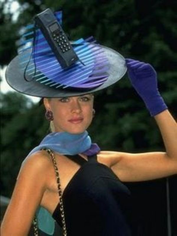 girl-stupid-hat-3