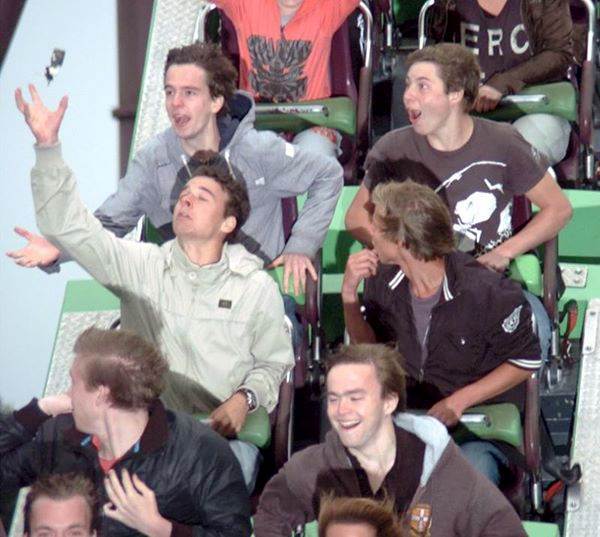 perfectly-timed-photos-roller-coaster