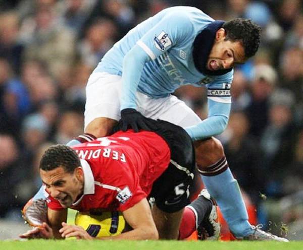 perfectly-timed-photos-soccer-players