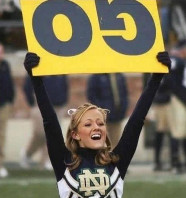 2-beautiful-blondes-and-their-hilarious-fails