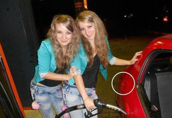 3-beautiful-blondes-and-their-hilarious-fails