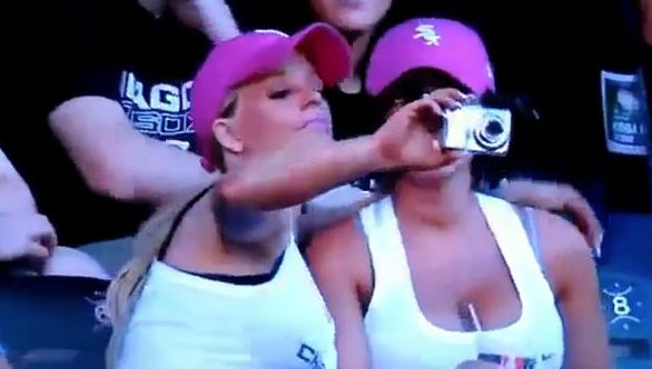 4-beautiful-blondes-and-their-hilarious-fails