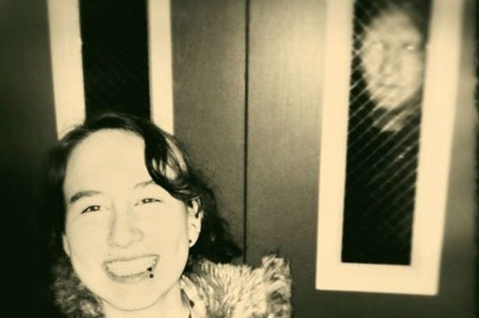 6-scary-photobombs-wont-let-you-sleep-tonight-nightmare