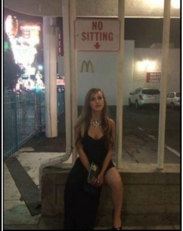 5-hilarious-moments-signs-ignorant