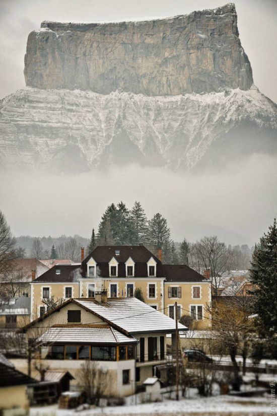 16-pics-crazy-world-we-live-in