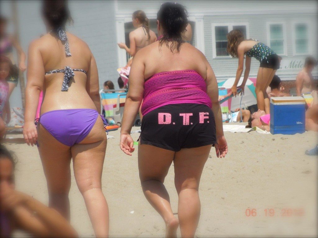 15-funniest-beach-moments-ever-summer