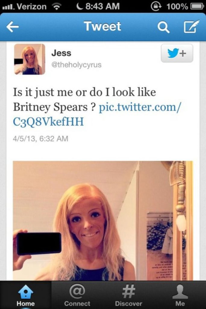 2-people-who-definitely-do-not-look-like-celebrities